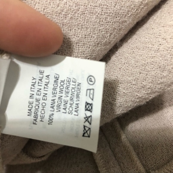 ANTONELLI Firenze beautiful lightweight wool dress. Made in Italian size 50 - Picture 6 of 7